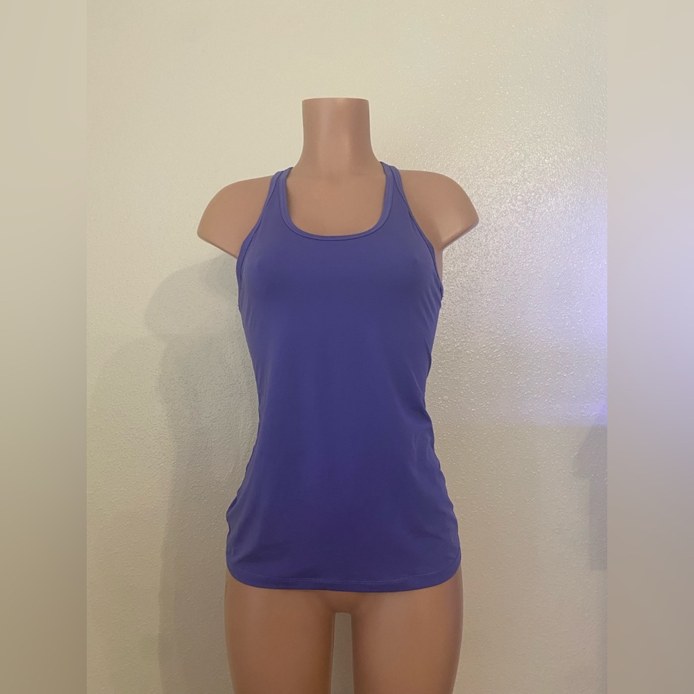 Nike top